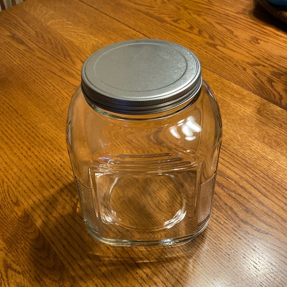 Large Storage Jar with Aluminum Lid - Picture 3 of 16